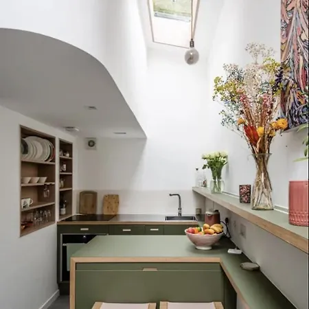 Entire Home On Victoria Park London Exterior photo